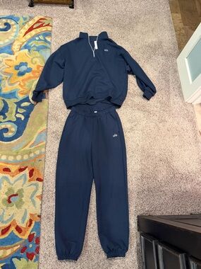 ALO Yoga Navy Zip-Front Sweatshirt & Jogger Set